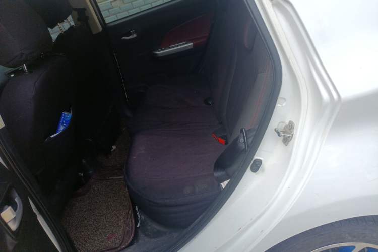 Used CHANGAN Benni EV 2017 Pure Electric 180 km Fashion Model
