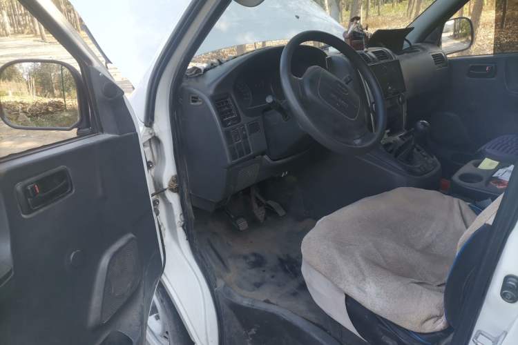 Used Jinbei Express 2017 2.0L Standard Version V19
