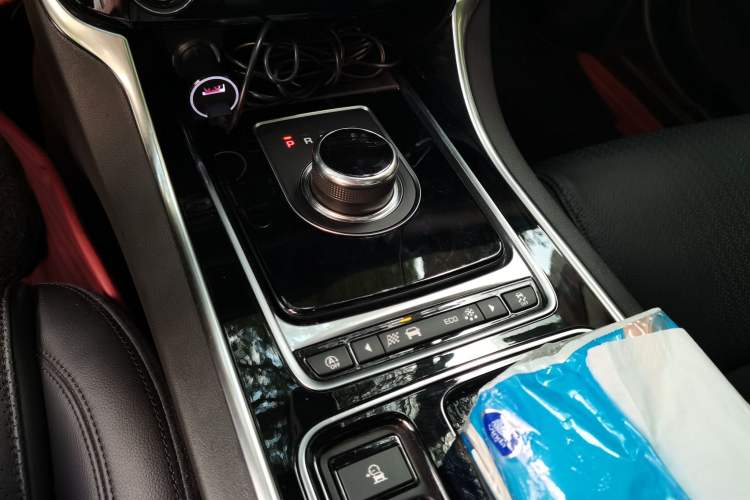 Used Jaguar XF 2018 XF Sportbrake 2.0T 250 PS Two-Wheel-Drive Luxury Edition