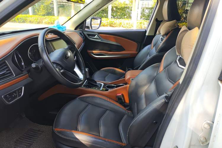 Used Zotye T300 2017 1.5T CVT Luxury Model
