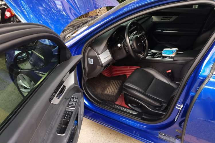 Used Jaguar XF 2018 XF Sportbrake 2.0T 250 PS Two-Wheel-Drive Luxury Edition