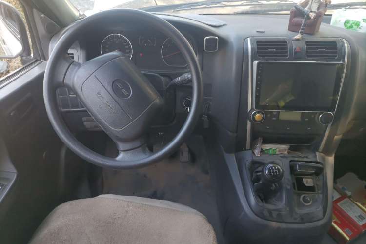Used Jinbei Express 2017 2.0L Standard Version V19
