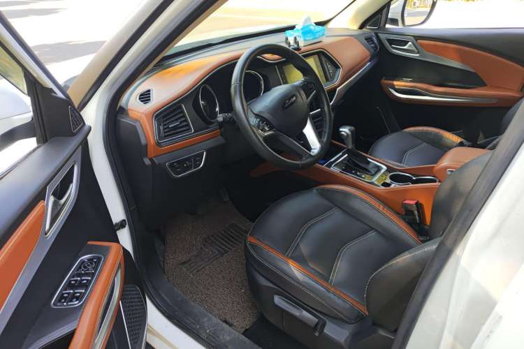 Used Zotye T300 2017 1.5T CVT Luxury Model
