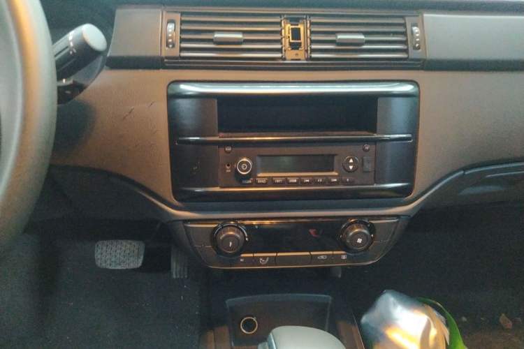 Used Qoros 3 2018 Sedan 1.6L Automatic Leading Model