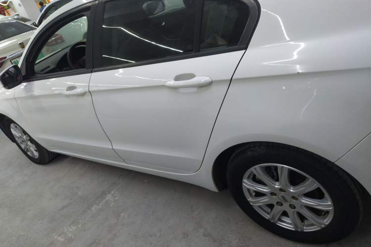 Used Qoros 3 2018 Sedan 1.6L Automatic Leading Model