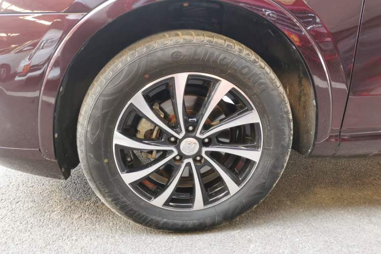 Used Zotye SR7 2016 1.5T CVT Cube Heart Edition China V Standard
