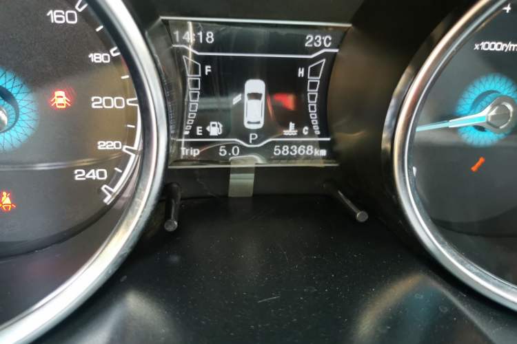 Used Zotye SR7 2016 1.5T CVT Cube Heart Edition China V Standard
