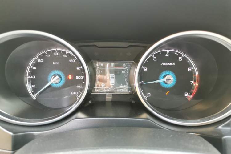 Used Zotye SR7 2016 1.5T CVT Cube Heart Edition China V Standard
