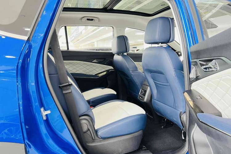 Used SOL X8 PLUS 2023 1.5 TGDI DCT ZhiShang Edition 6 Seats