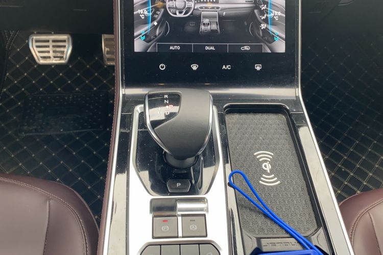 Used JETOUR X90 2023 Zilong 2.0T DCT Changsheng Edition 7-Seater
