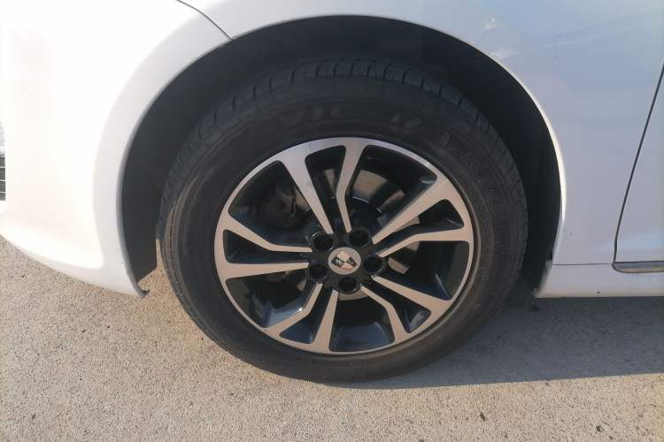 Used Roewe e550 2016 Deluxe Edition