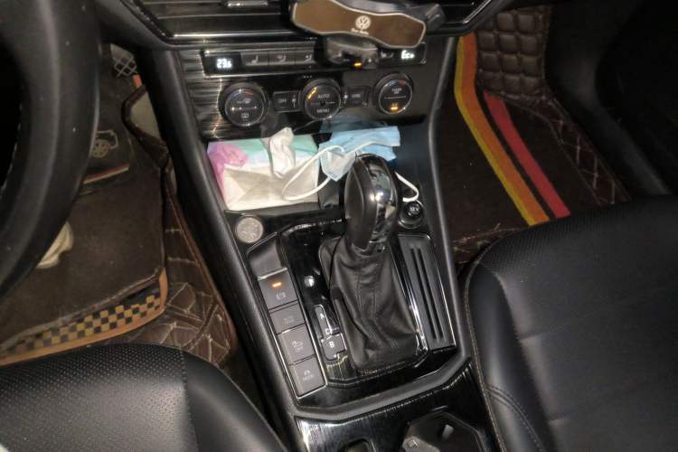 Used Volkswagen Lavida Pure Electric 2019 Enjoyment Edition Gear Lever