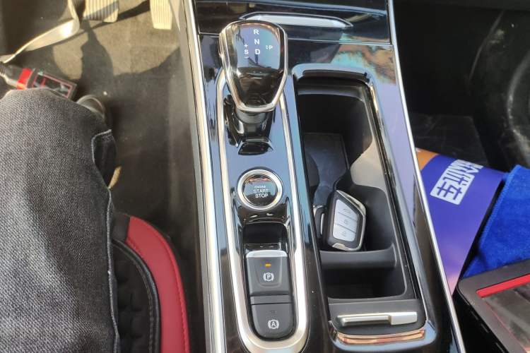 Used SOL X8 2021 300T DCT Leading Smart Connectivity Version 6 Seats