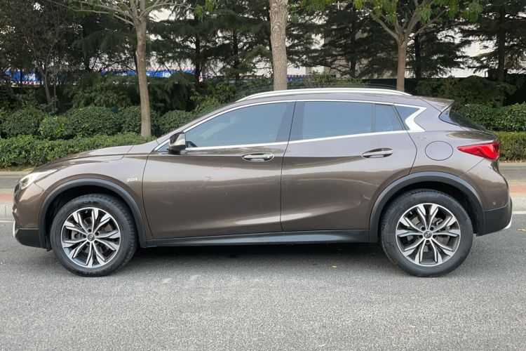 Used Infiniti QX30 2017 2.0T Four-Wheel Drive Sport Edition