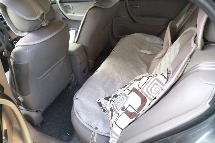 Used Bestune B70 2009 2.0L manual Elite version
