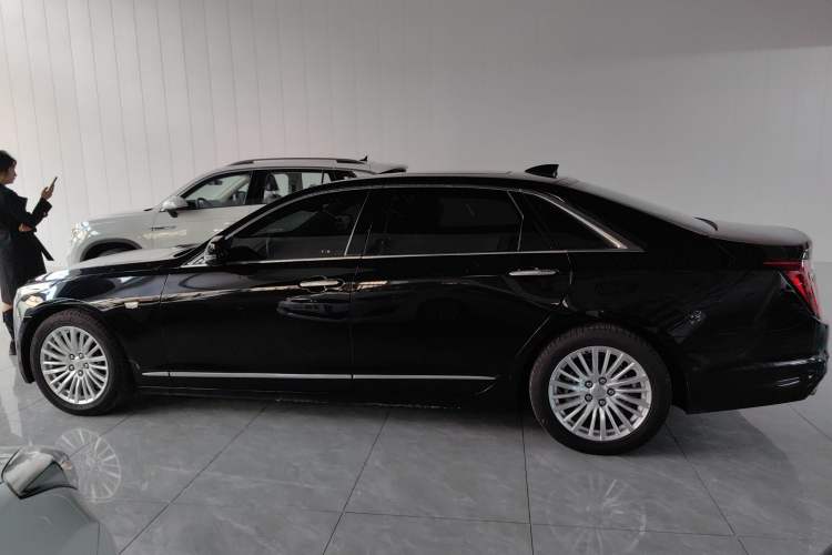 Used Cadillac CT6 2021 28T Luxury Version
