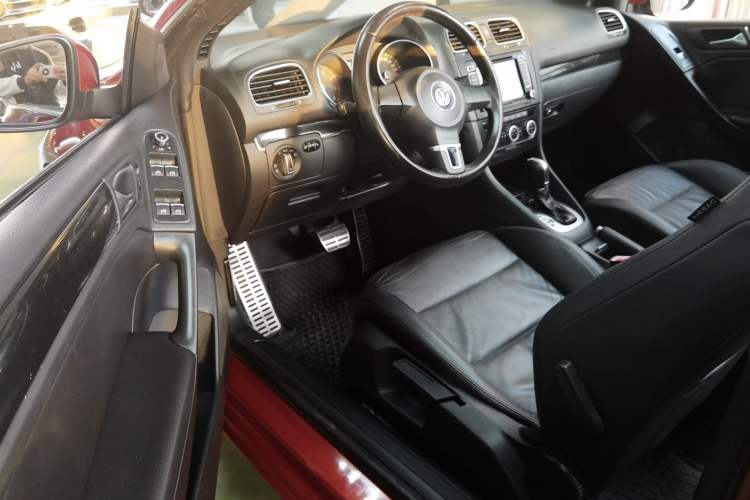 Used Volkswagen Golf 2012 1.4TSI Comfort Convertible Edition
