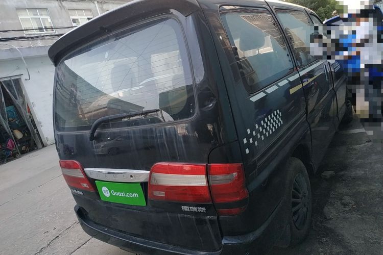 Used Jinbei Grace 2014 2.0L Luxury Short-Wheelbase 7-Seater 1TR