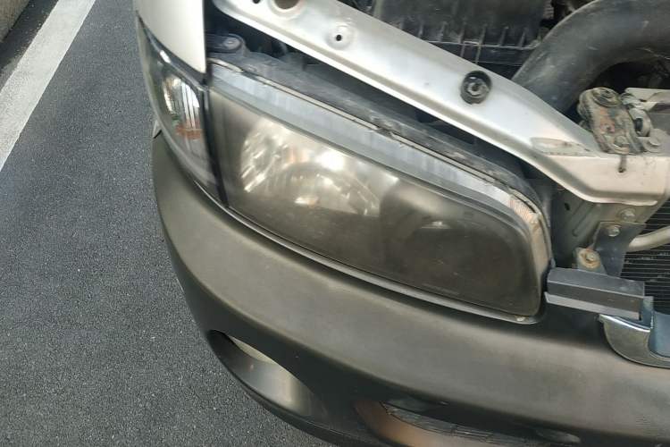 Used JAC Refine 2015 1.9T Shuttle Long-Wheelbase Comfort Model HFC4DB1-2C Right Front Headlight