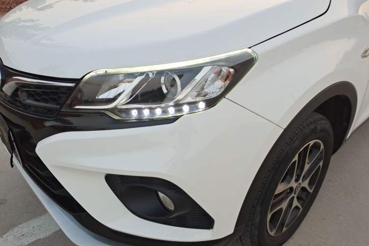 Used Soueast DX3 2019 1.5L Manual Luxury Model China VI Standard