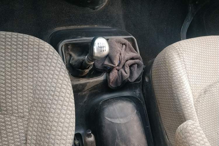 Used JAC Refine 2015 1.9T Shuttle Long-Wheelbase Comfort Model HFC4DB1-2C Gear Lever