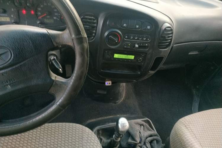 Used JAC Refine 2015 1.9T Shuttle Long-Wheelbase Comfort Model HFC4DB1-2C Audio And AC Panel