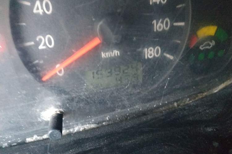 Used JAC Refine 2015 1.9T Shuttle Long-Wheelbase Comfort Model HFC4DB1-2C Odometer Close Up