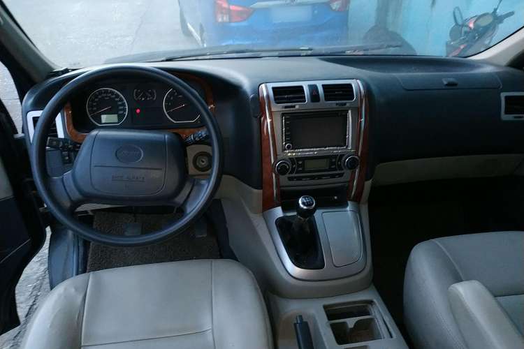 Used Jinbei Grace 2014 2.0L Luxury Short-Wheelbase 7-Seater 1TR