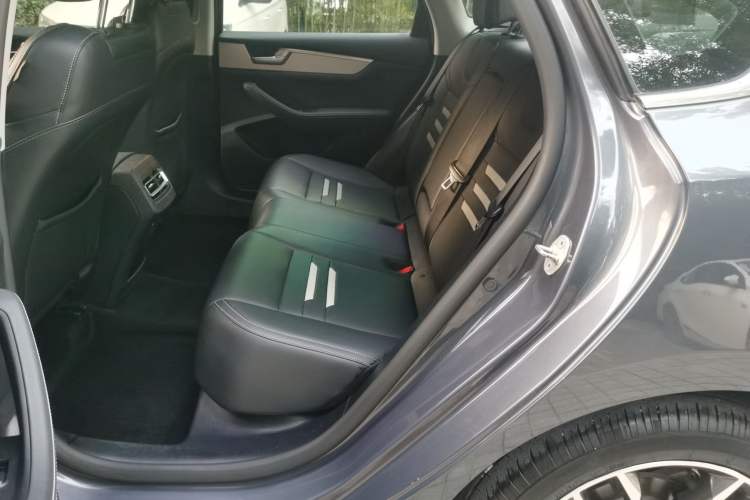 Used BYD Qin Pro 2020 Beyond Edition 1.5TI Automatic Flagship Version Interior 1