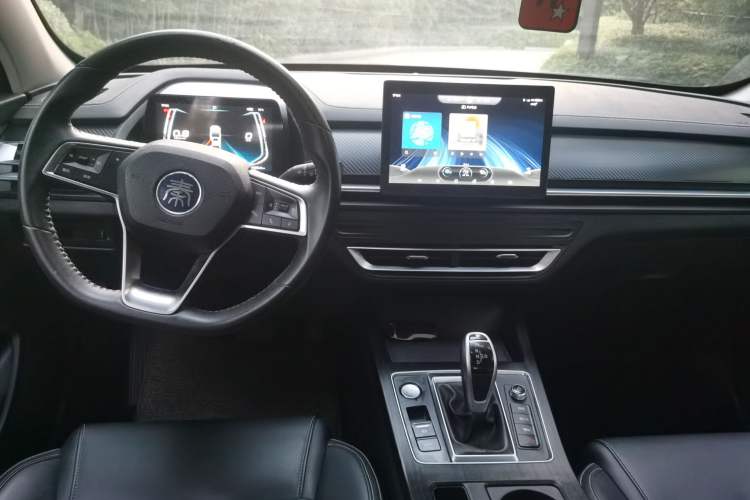 Used BYD Qin Pro 2020 Beyond Edition 1.5TI Automatic Flagship Version Interior 3