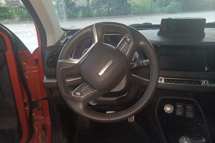 Used Haval H2s 2017 Red-Label 1.5T Dual-Clutch Luxury Model