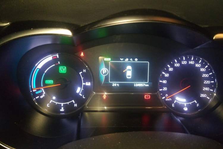 Used Kia K5 2014 2.0L Hybrid Luxury Edition