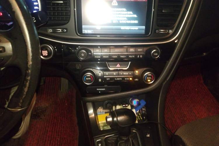 Used Kia K5 2014 2.0L Hybrid Luxury Edition