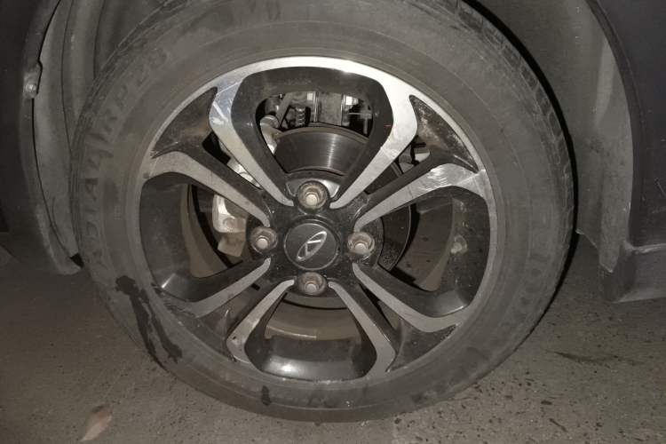 Used Chery New Energy Little Ant 2021 150 000 Yuan Ant Fan Edition Ant Trend Version Lithium Iron Phosphate Right Front Wheel Hub