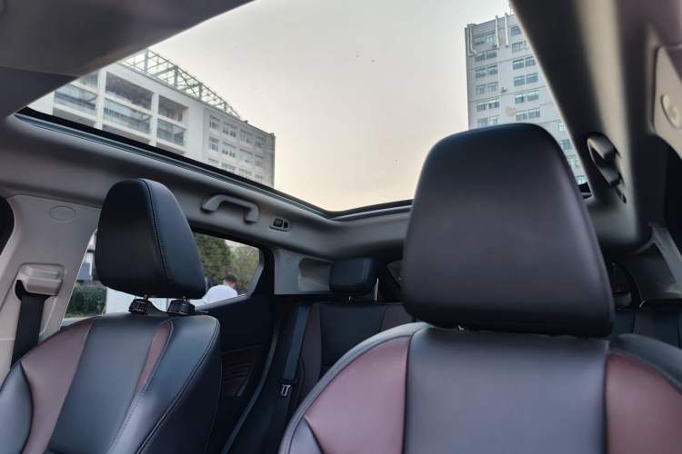 Used Wey VV5 2021 1.5T Two-Wheel Drive Smart Pioneer