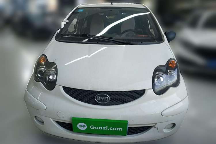 Used BYD F0 2013 1.0L AMT Joyful Cool Model
