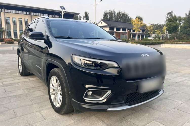 Used Jeep Cherokee 2019 2.0T Two-Wheel Drive Smart Enjoyment Version China VI