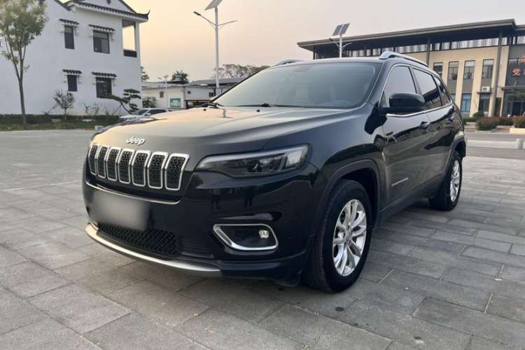 Used Jeep Cherokee 2019 2.0T Two-Wheel Drive Smart Enjoyment Version China VI