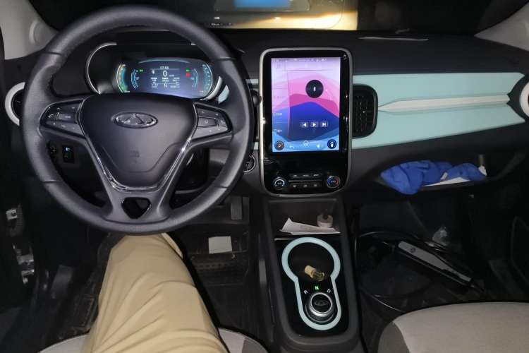 Used Chery New Energy Little Ant 2021 150 000 Yuan Ant Fan Edition Ant Trend Version Lithium Iron Phosphate Center Console