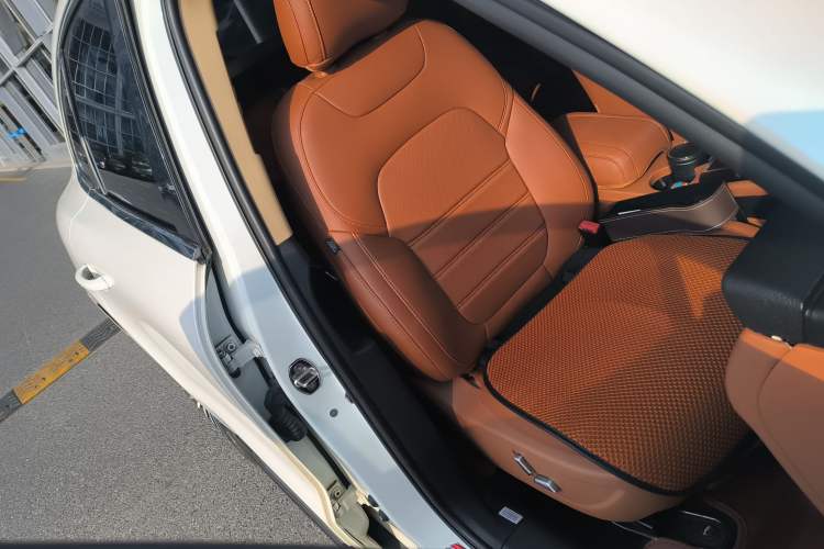 Used Zotye SR9 2017 2.0T Automatic Ultimate Edition