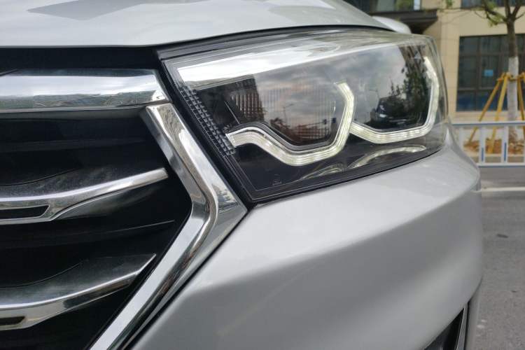 Used Hanteng X5 2018 1.5T CVT Luxury Edition