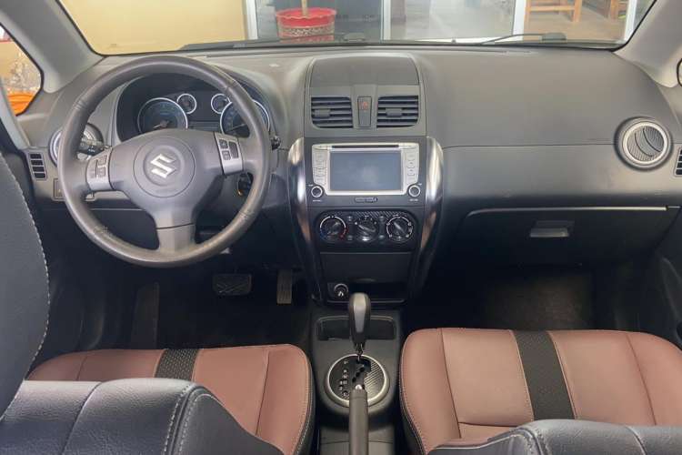 Used Suzuki SX4 2012 1.6L Automatic Ruiqi Model
