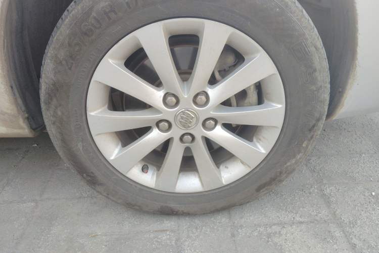 Used Buick GL8 2012 2.4L BASE Comfort Edition
