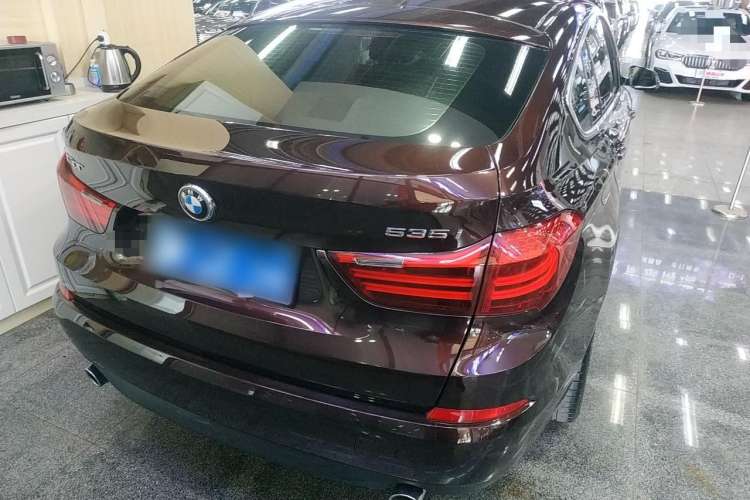 Used BMW 5 Series GT 2015 535i Leading Model