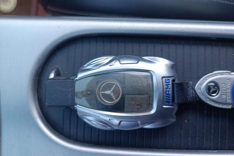 Used Mercedes-Benz SLK-Class 2011 SLK 200 Fashion Model
