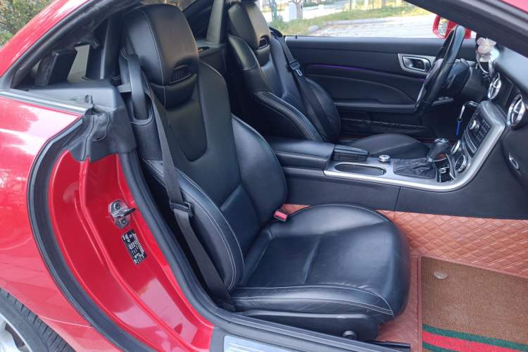 Used Mercedes-Benz SLK-Class 2011 SLK 200 Fashion Model
