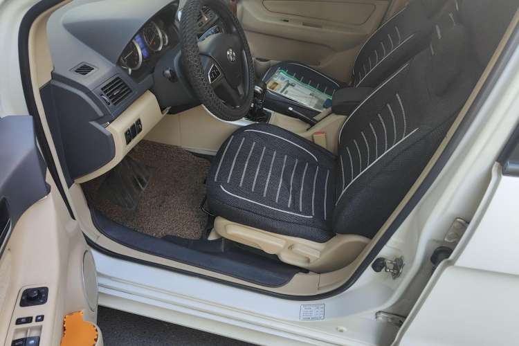 Used BAIC Off-Road E Series 2012 Hatchback 1.5L Automatic Leshang Version