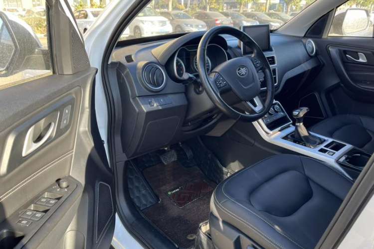 Used Bestune X40 2019 1.6L Automatic Luxury Version China V Emission Standard