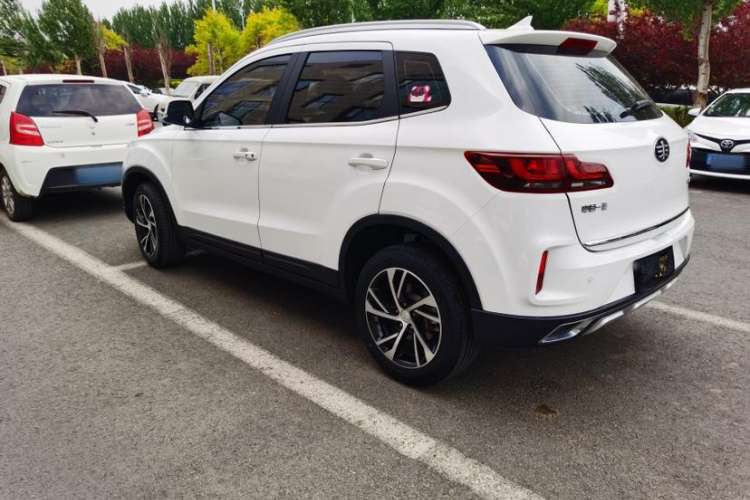 Used Bestune X40 2019 1.6L Automatic Luxury Version China V Emission Standard