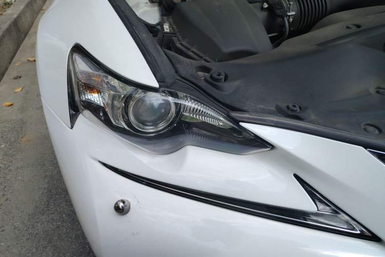 Used Lexus IS 2015 200t F SPORT
